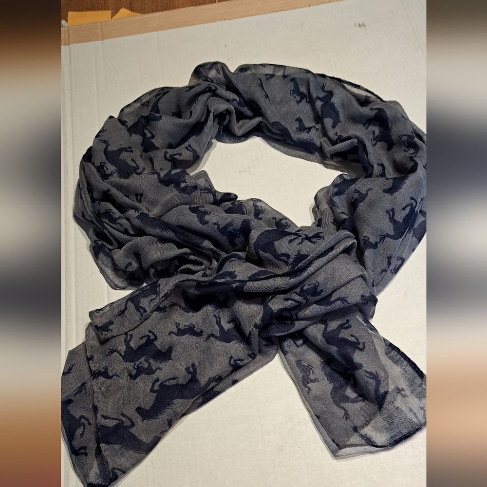 Horse scarf